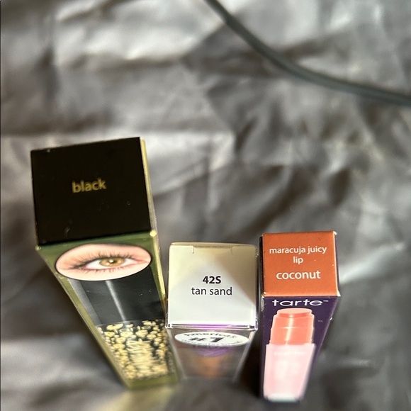 Tarte 3 Piece Kit Maneater Black Mascara,Tan Sand Concealer & Maracuja Juicy Lip - Picture 15 of 16